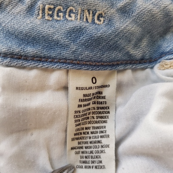 American Eagle Jegging Super Stretch Light Wash - Picture 8 of 8